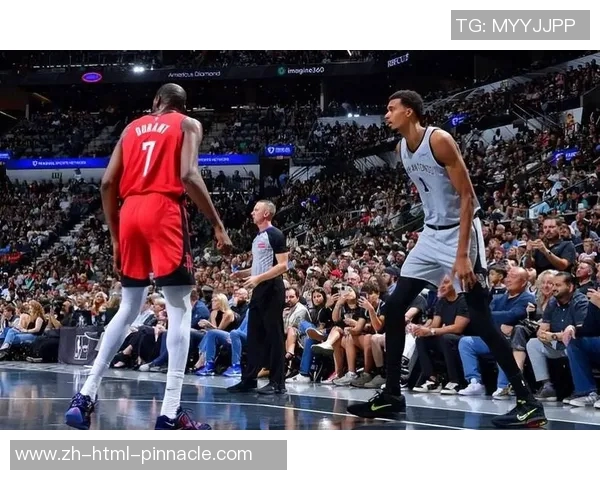 火箭与马刺季后赛第四场激战回顾精彩瞬间与关键时刻分析